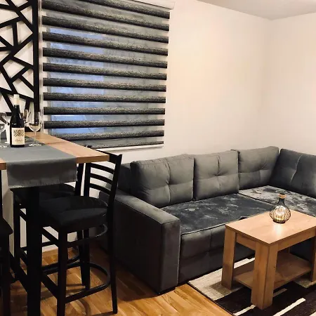 Apartment Am